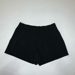Athleta Textured Brooklyn Shorts